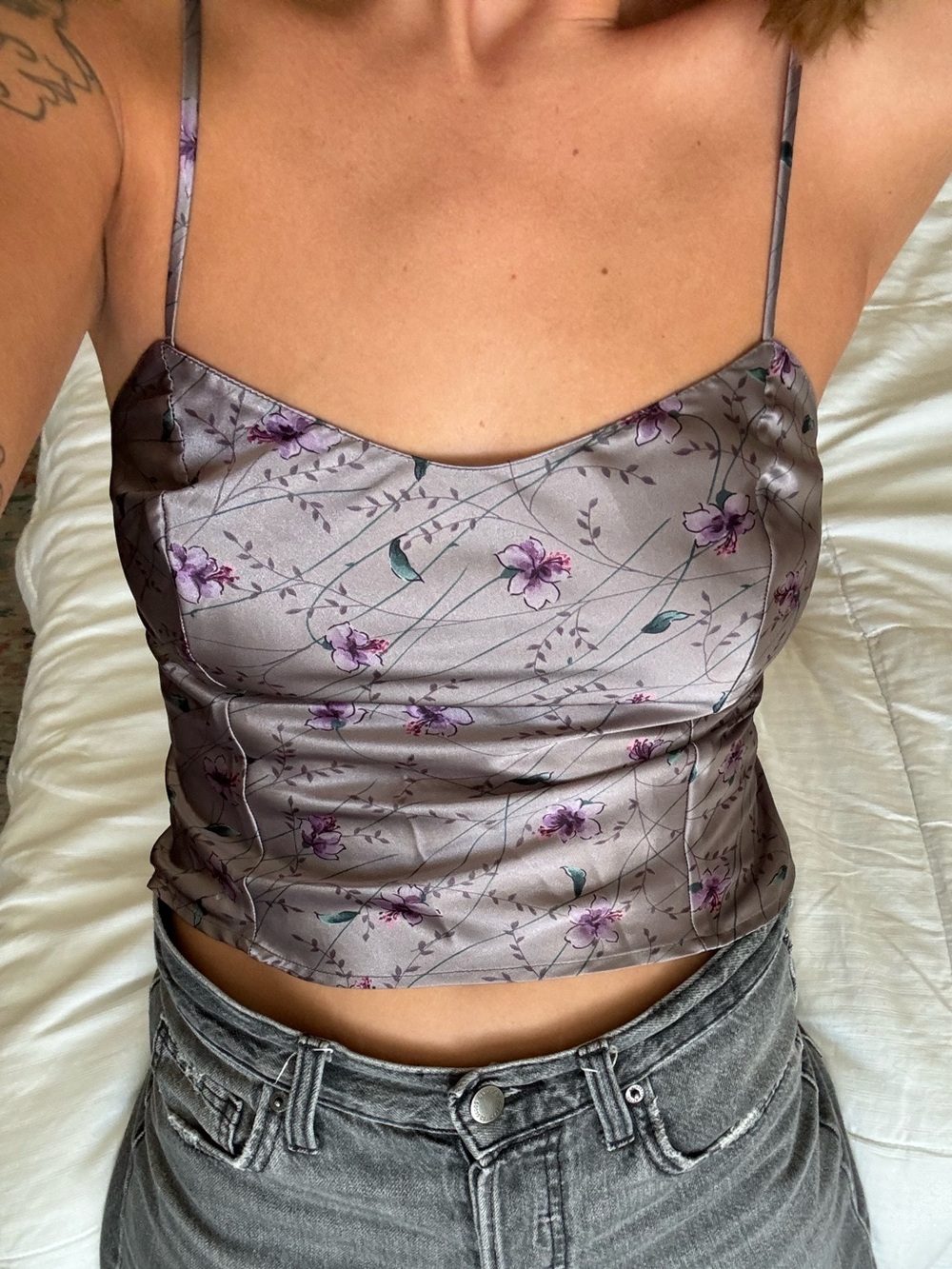 VINTAGE 1999 Victoria Secret Second
Skin Satin Cami Top - Gray Purple Floral